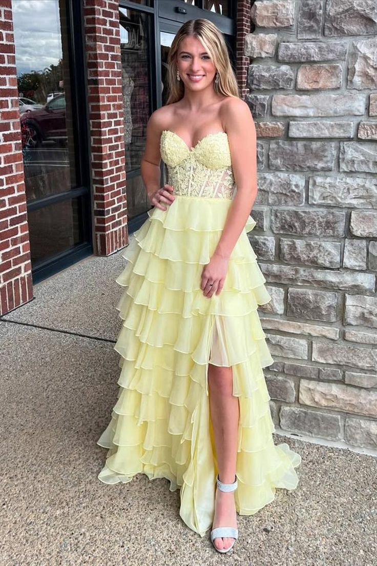 Sweetheart Strapless A-Line Appliques Tiered Party Prom Dress