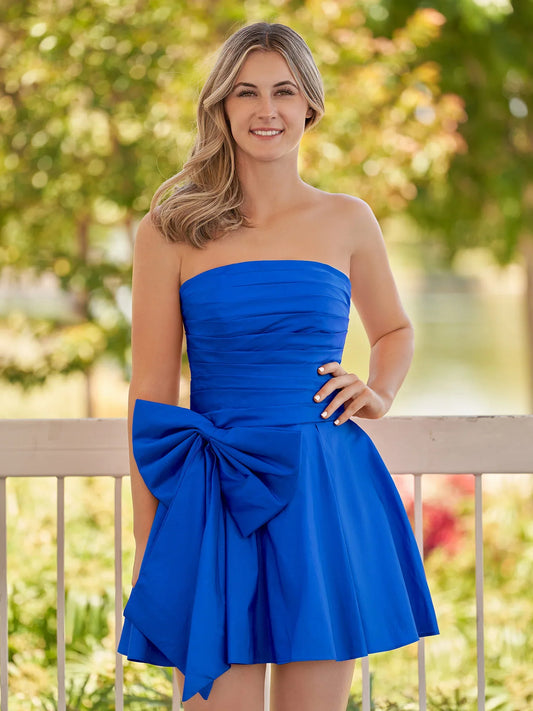 Royal Blue A-Line Strapless Pleated Party Dress with Bow